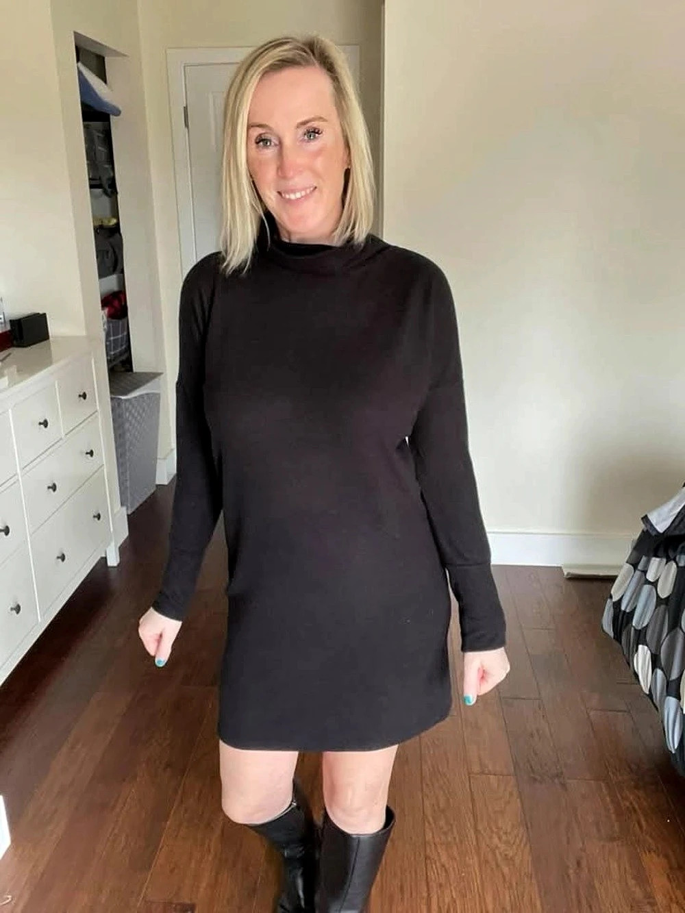 Relaxed Turtleneck/Cowl Neck Black Mini Dress - Picture 3 of 7